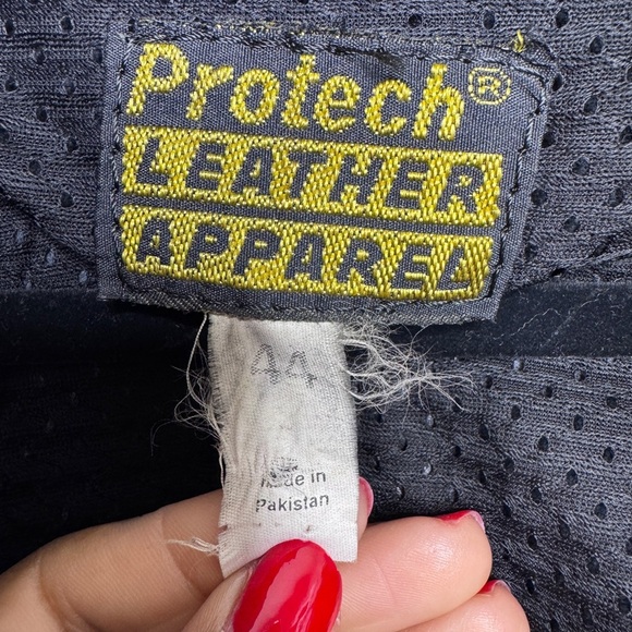 Vintage Leather Protech Apparel Motorcycle Jacket Sz 44 - Picture 3 of 13